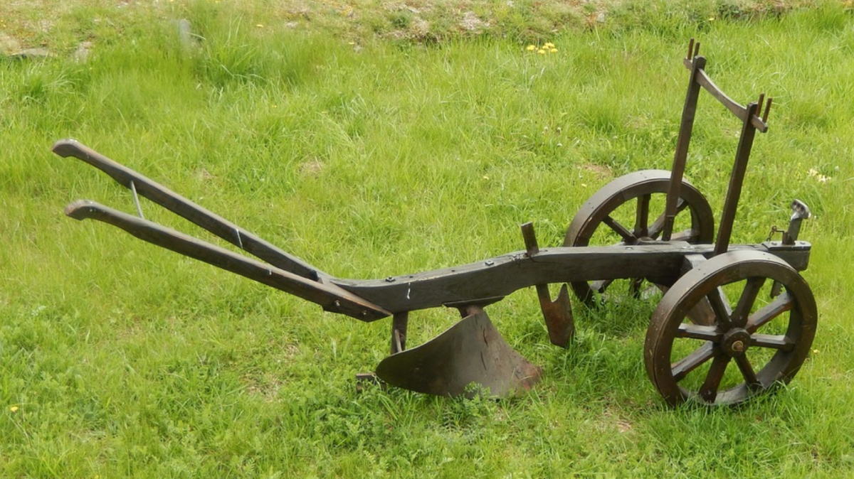 Орудия для вспашки земли