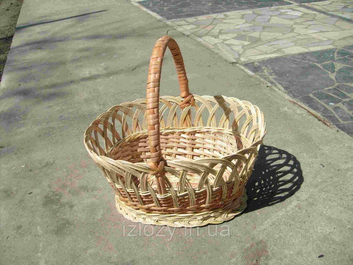 Корзина для игрушек из бумажной лозы