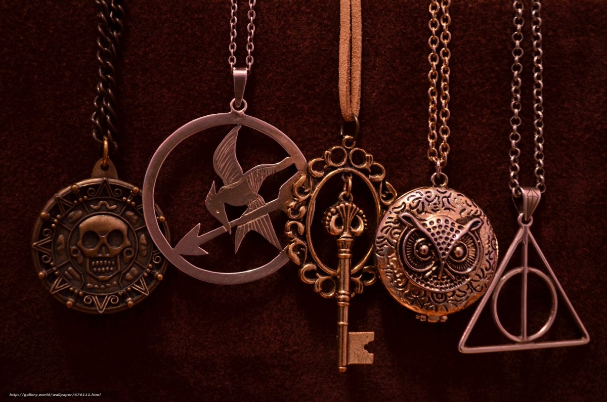 Колдовские амулеты