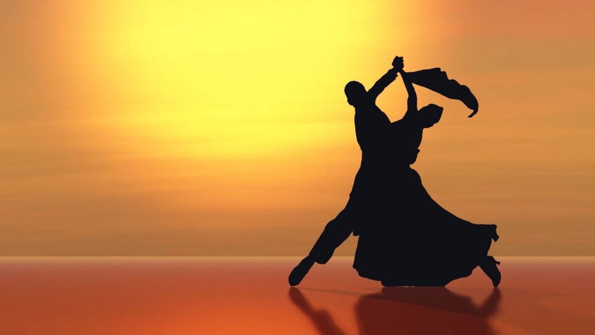 Вальс на белом фоне