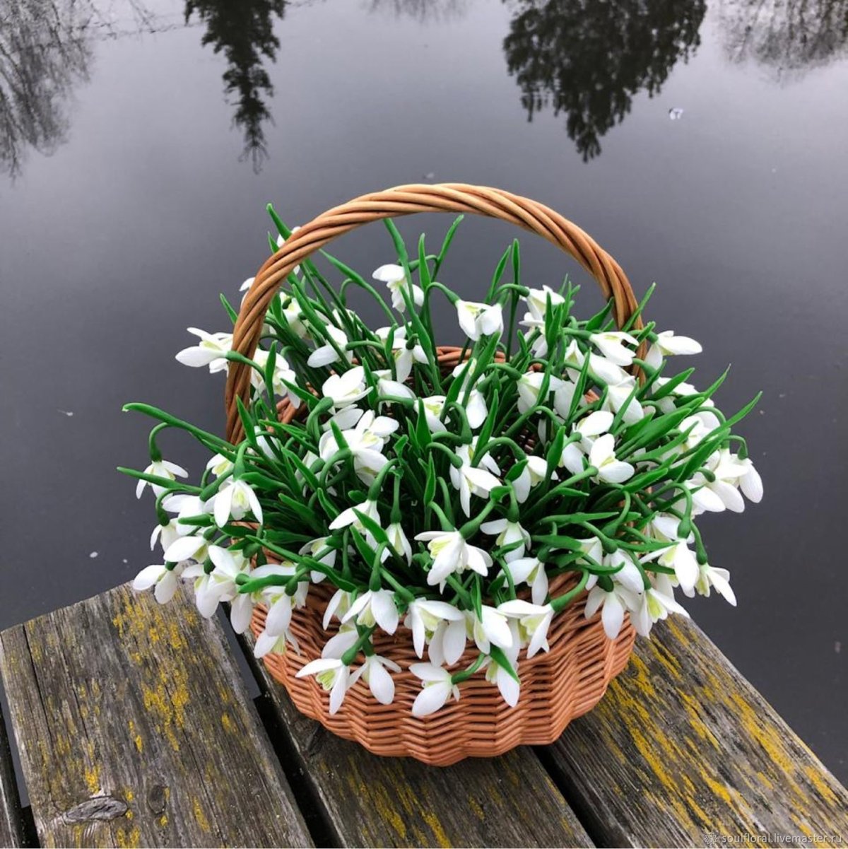 Букет подснежников