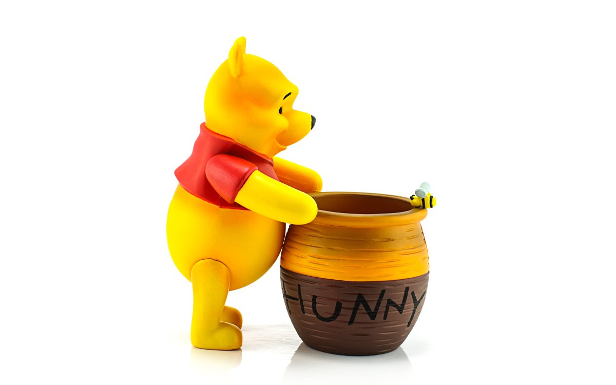 Винни пух с горшочком меда