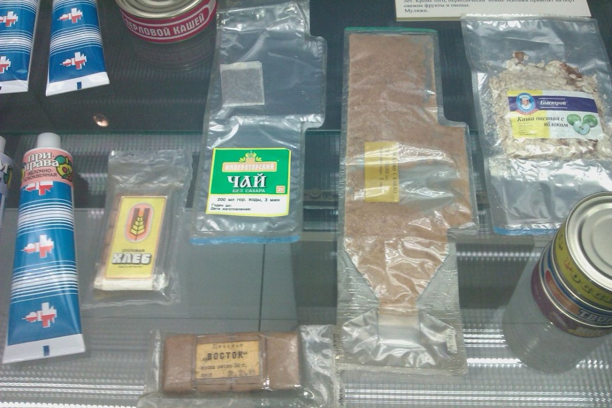 Космическая еда в вакуумной упаковке