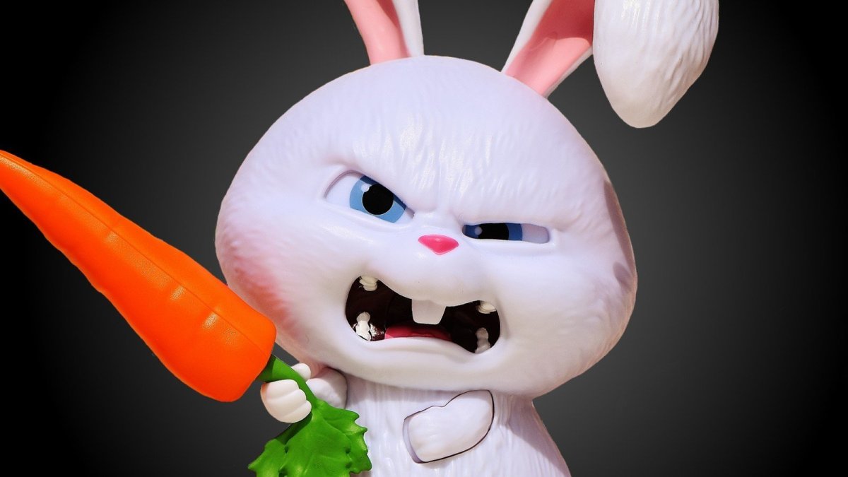 Злой заяц в очках