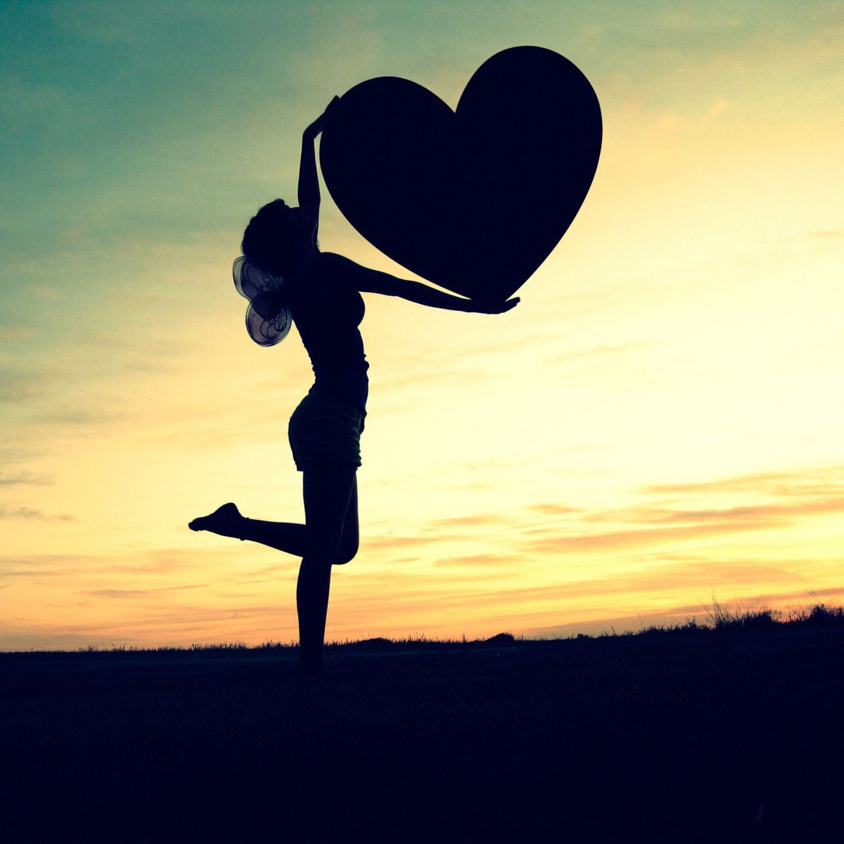 Заставка на аватарку для девушки