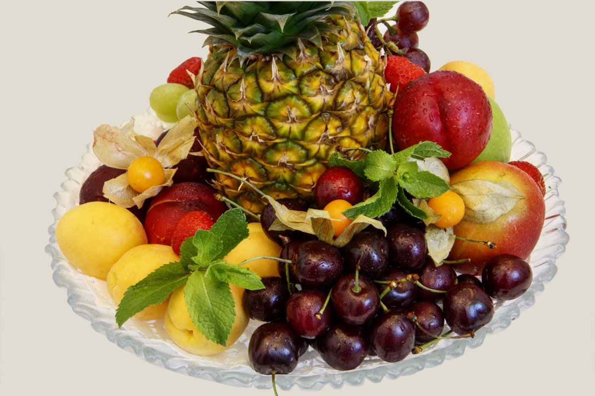 Натюрморт с фруктами