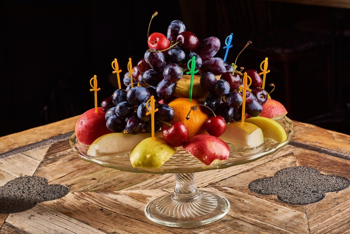 Виноград в вазе