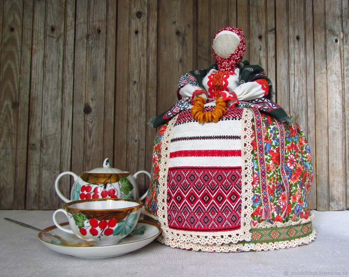 Кукла грелка на чайник