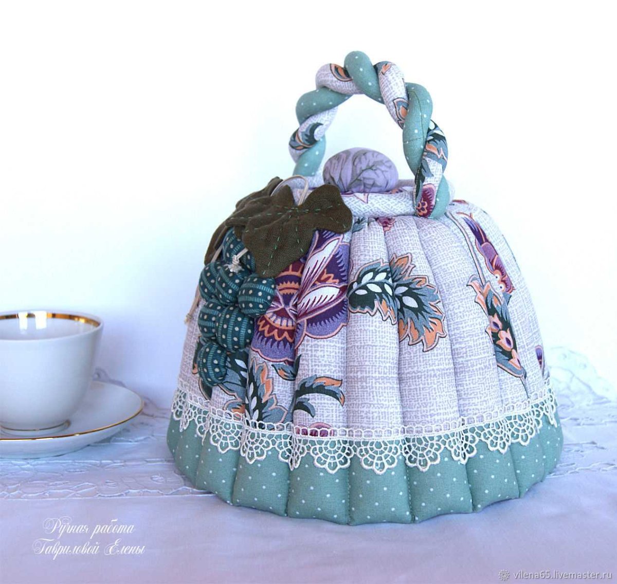 Текстильная грелка на чайник