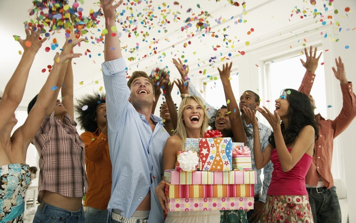 С днём рождения отмечать заранее