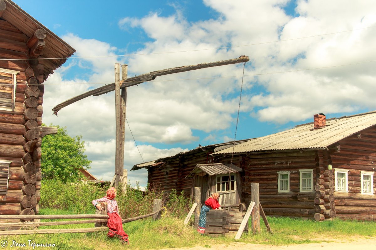 Колодец журавль и девушка