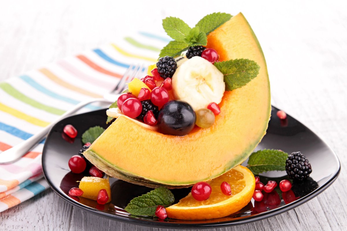 Фруктовый салат с дыней