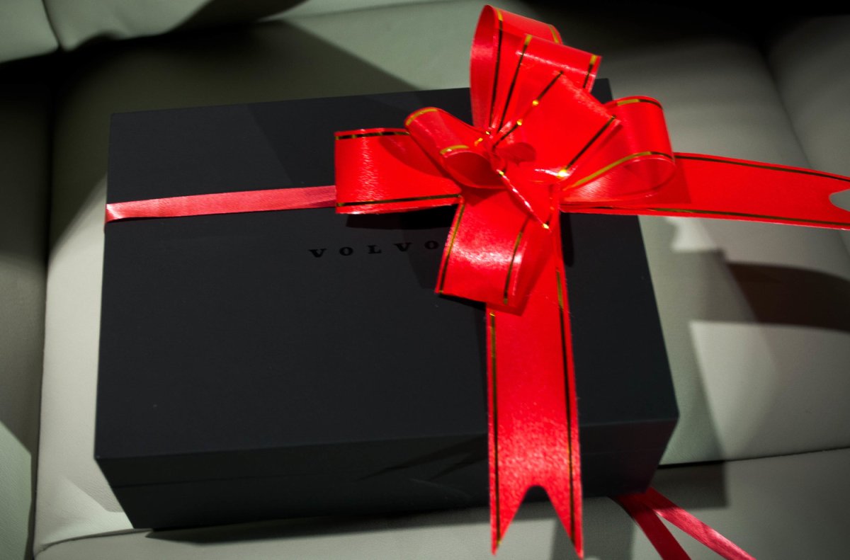 Бантики на подарочные коробки