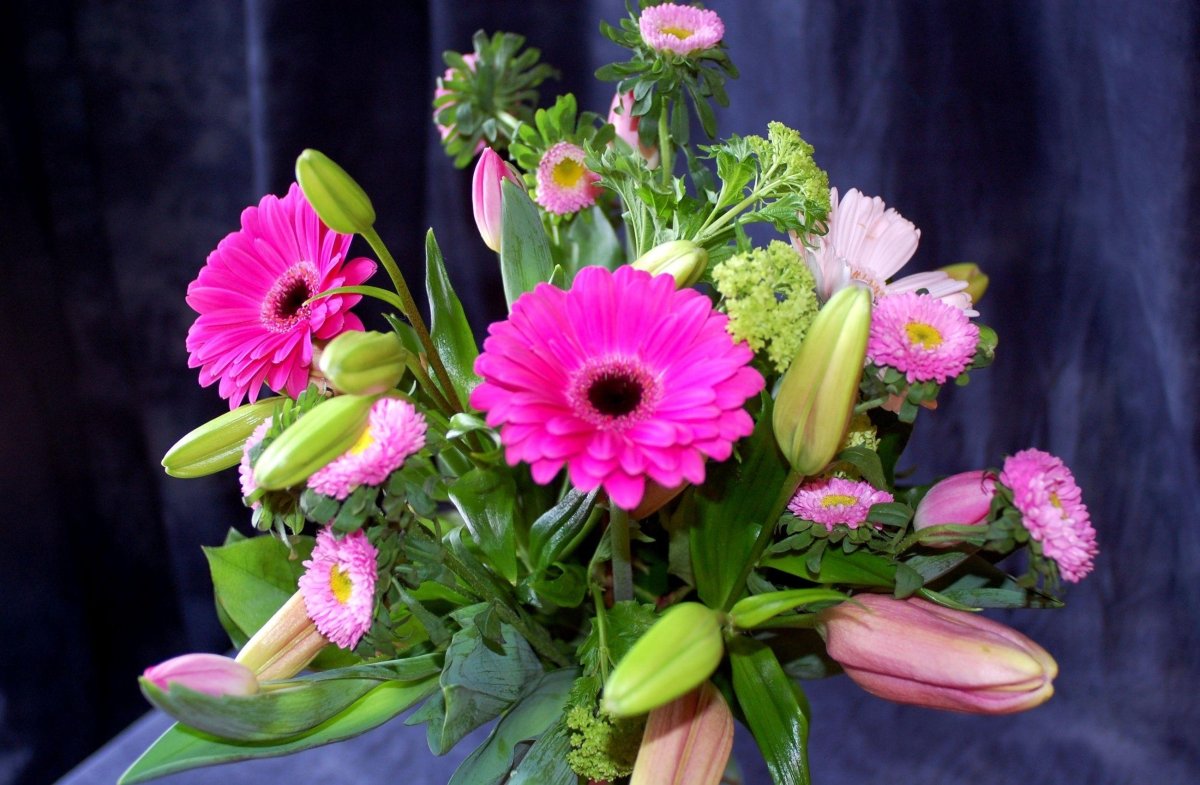 Букет "герберы и лилии"