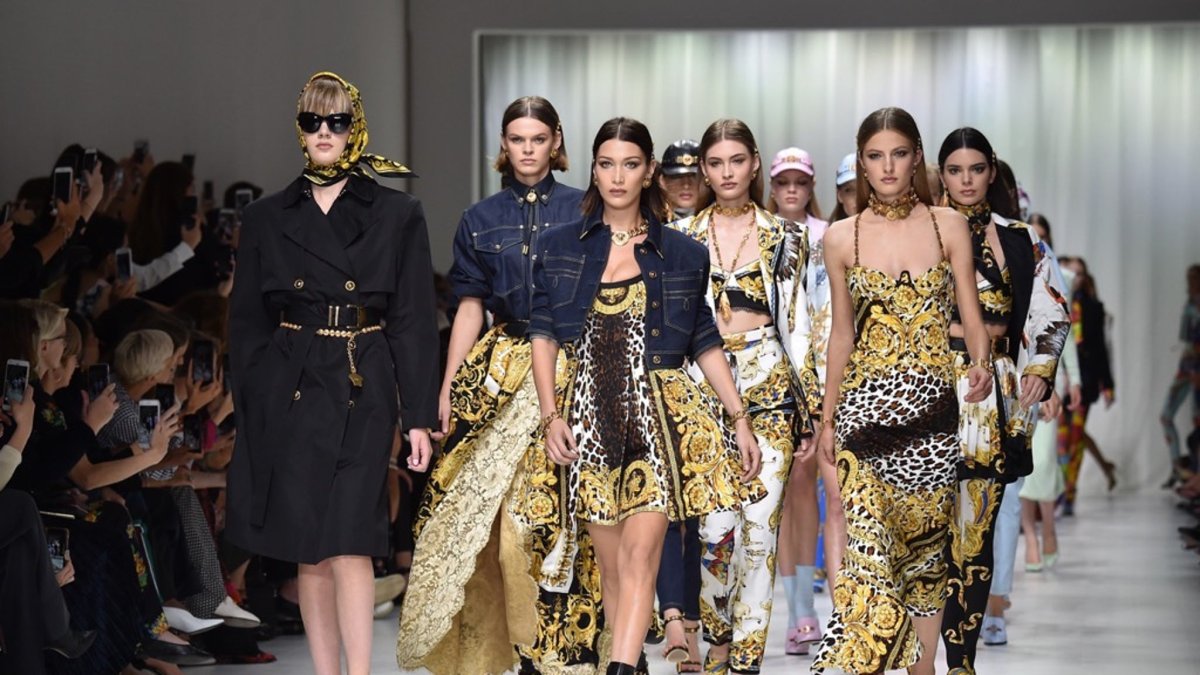 Бренд Версаче логотип