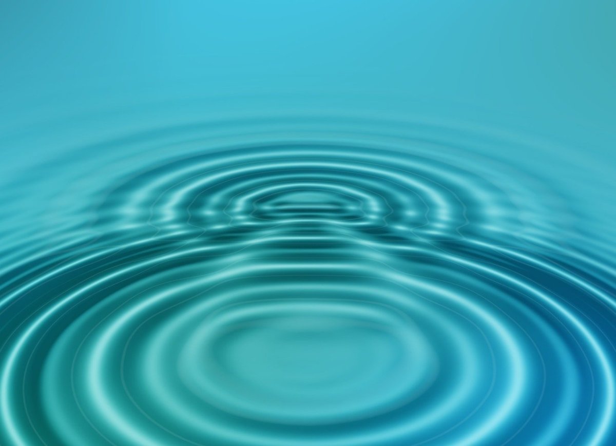 Волны от капли воды