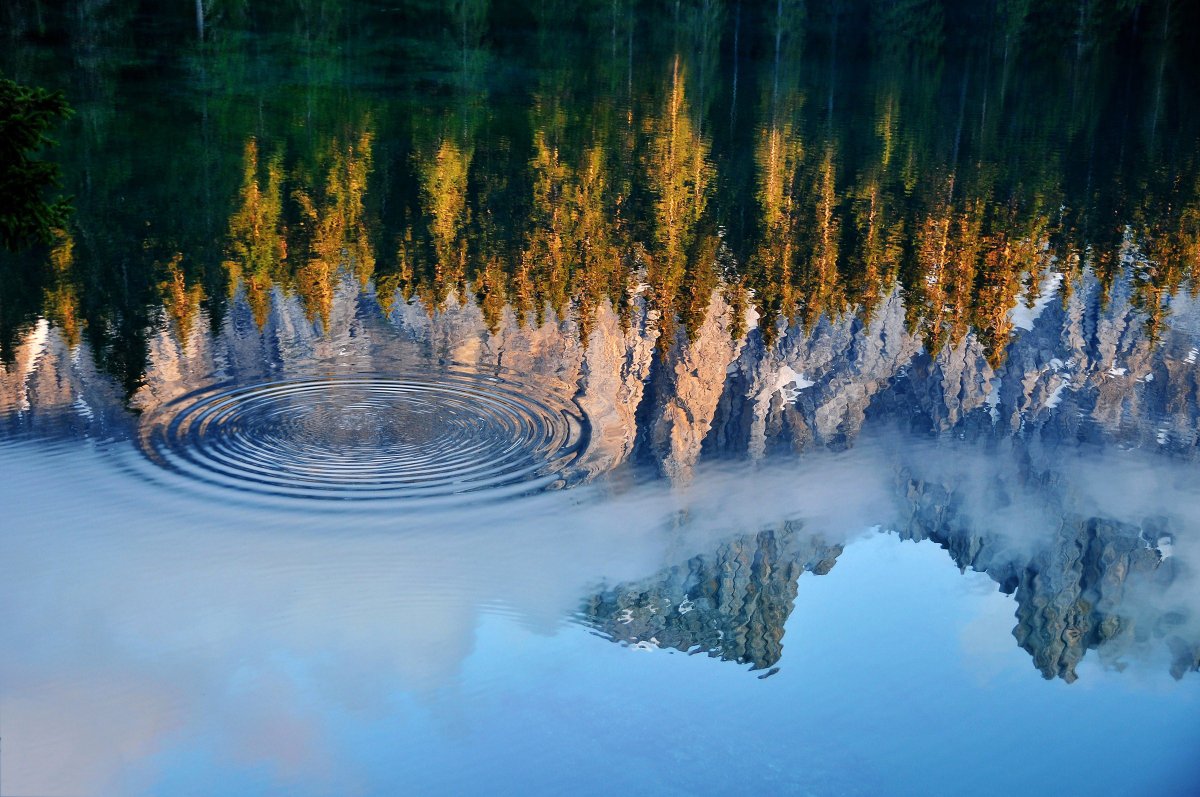 Круги на воде озеро