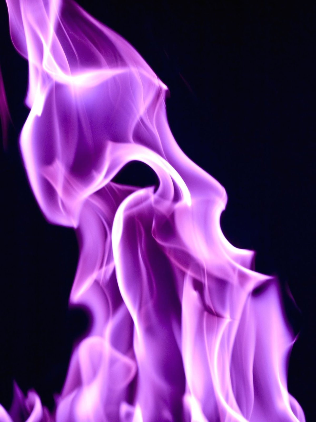 Фиолетовый дым