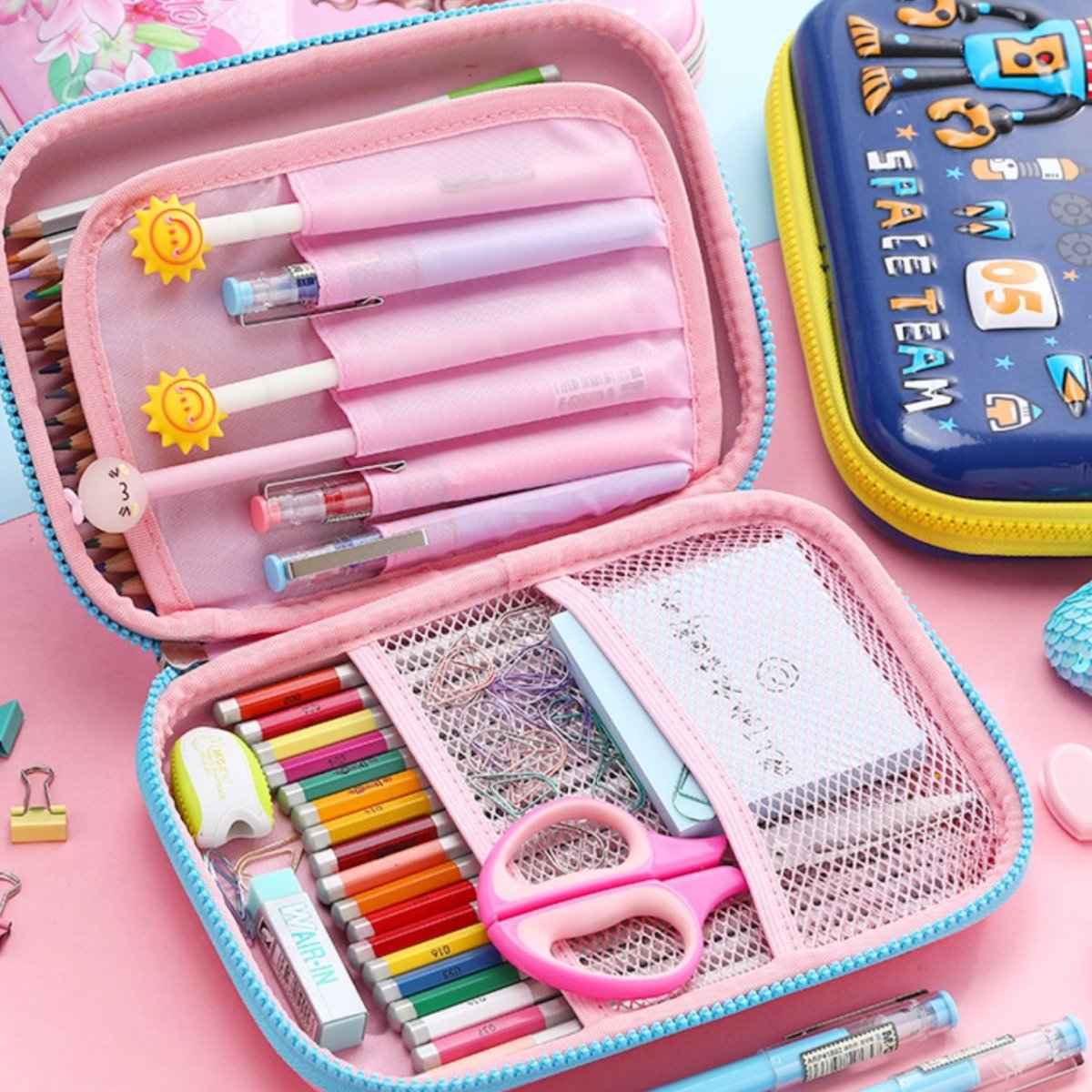 Школьные принадлежности для девочек