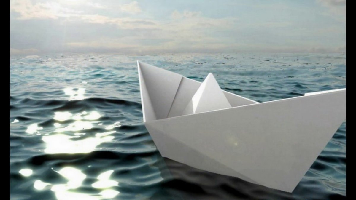 Бумажный кораблик