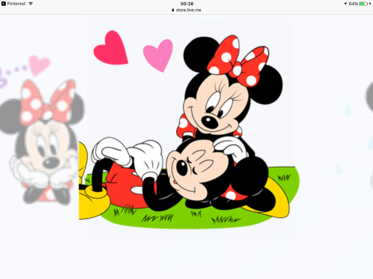 Микки Маус с сердечком