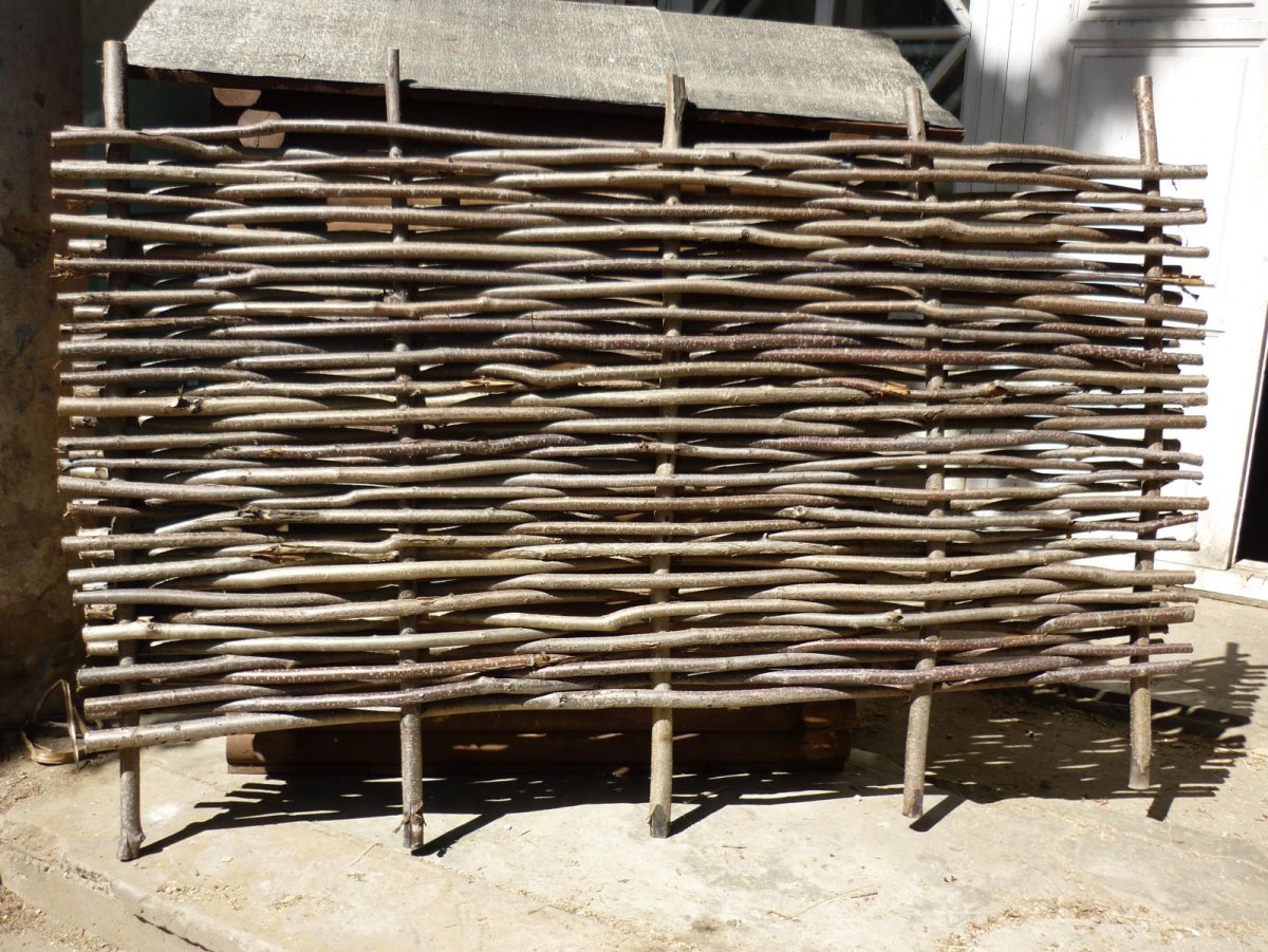 Декоративный плетеный забор