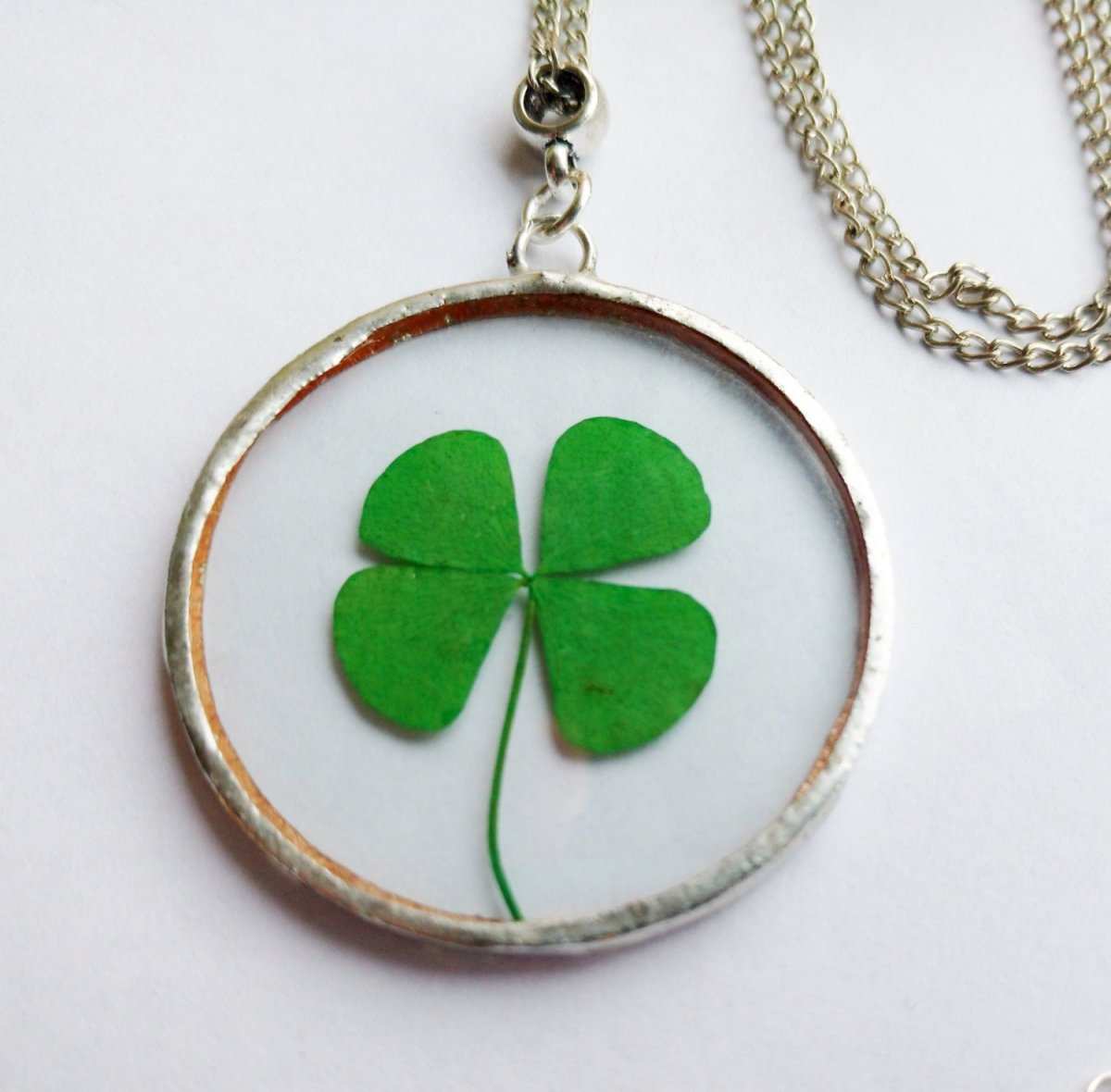 Четырёхлистный Клевер символ удачи