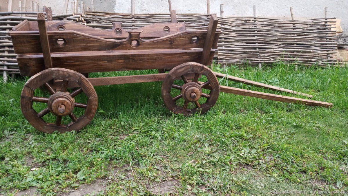 Декоративные телеги под старину