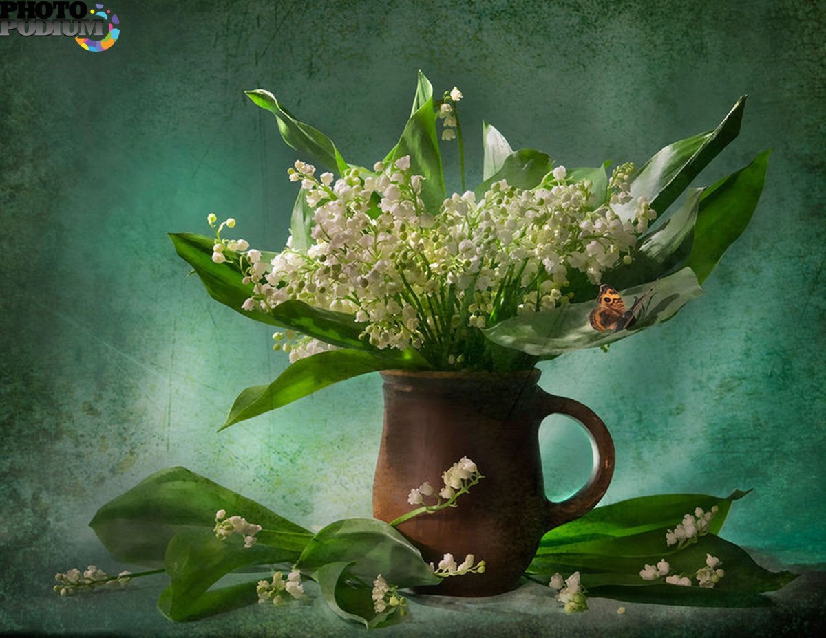 Натюрморт с ландышами