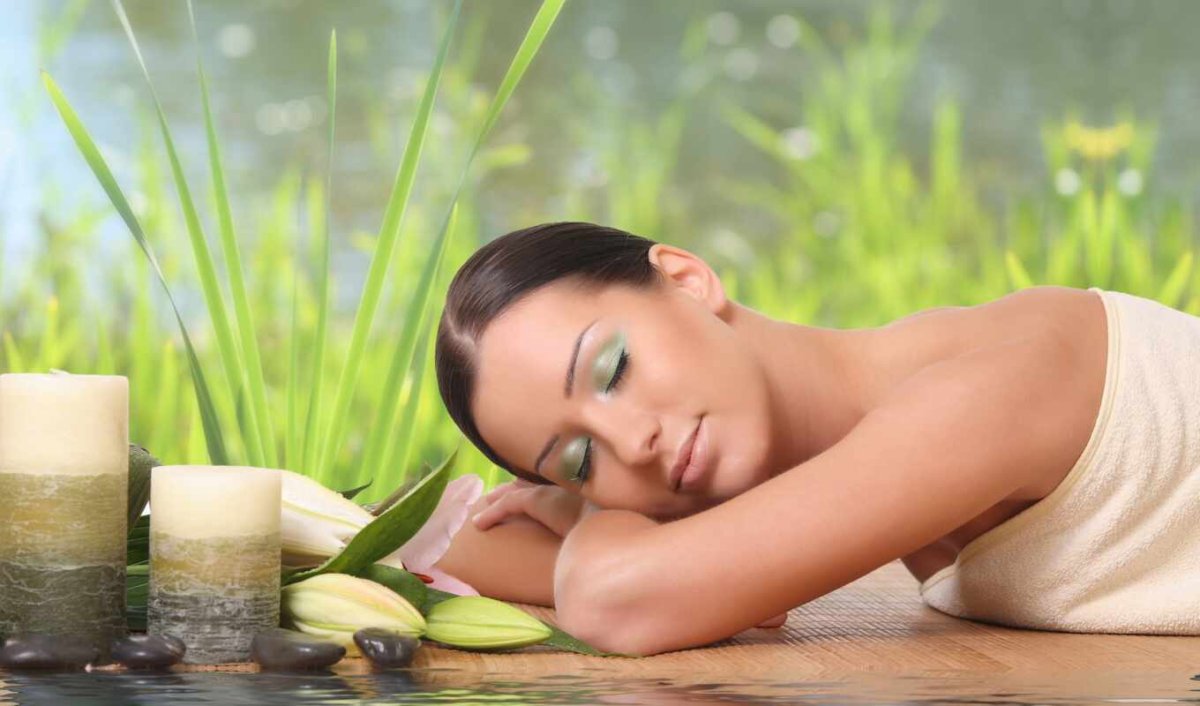 Девушка в водорослях