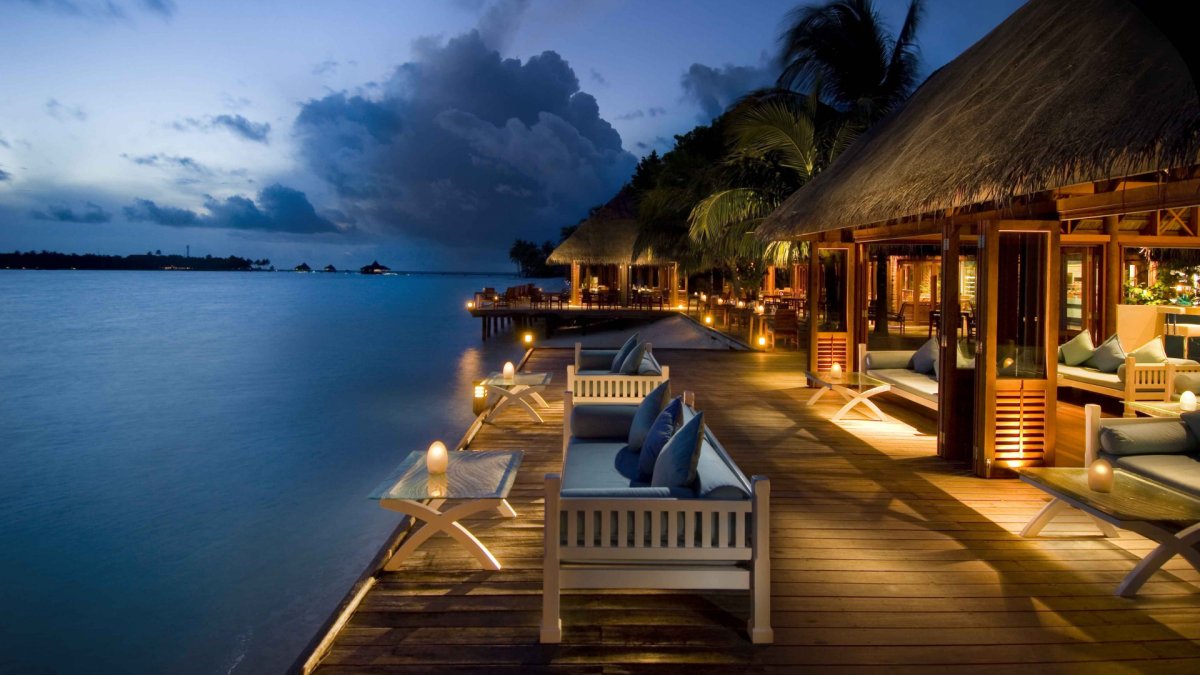 Океан Мальдивы закат бунгало