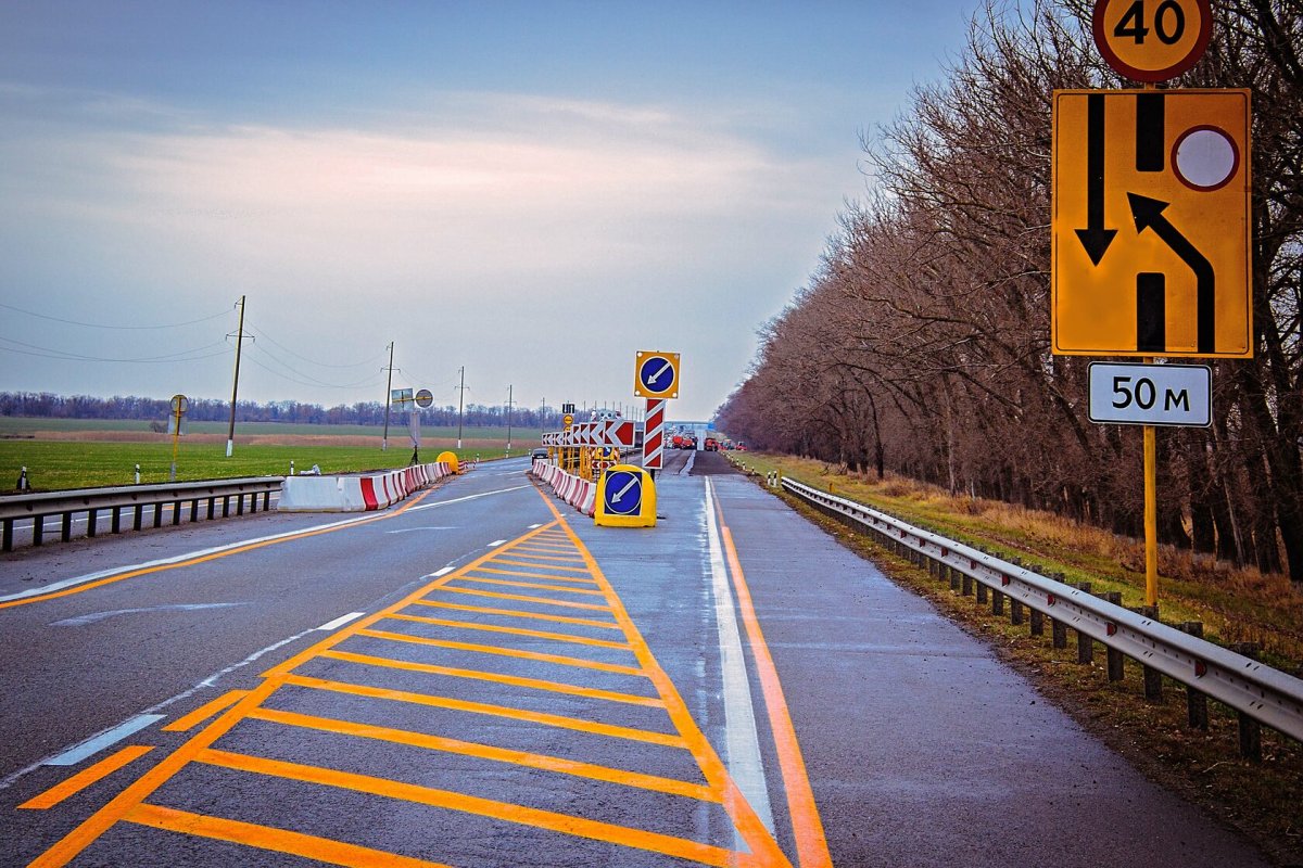 Дорожная разметка стрелки