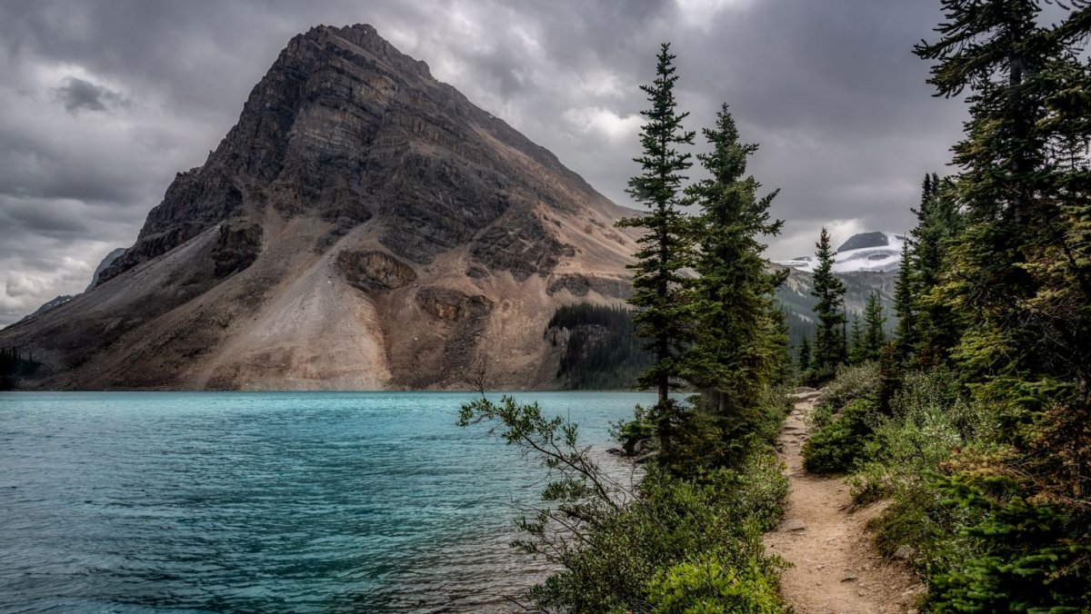 Хребет БОУ Канада