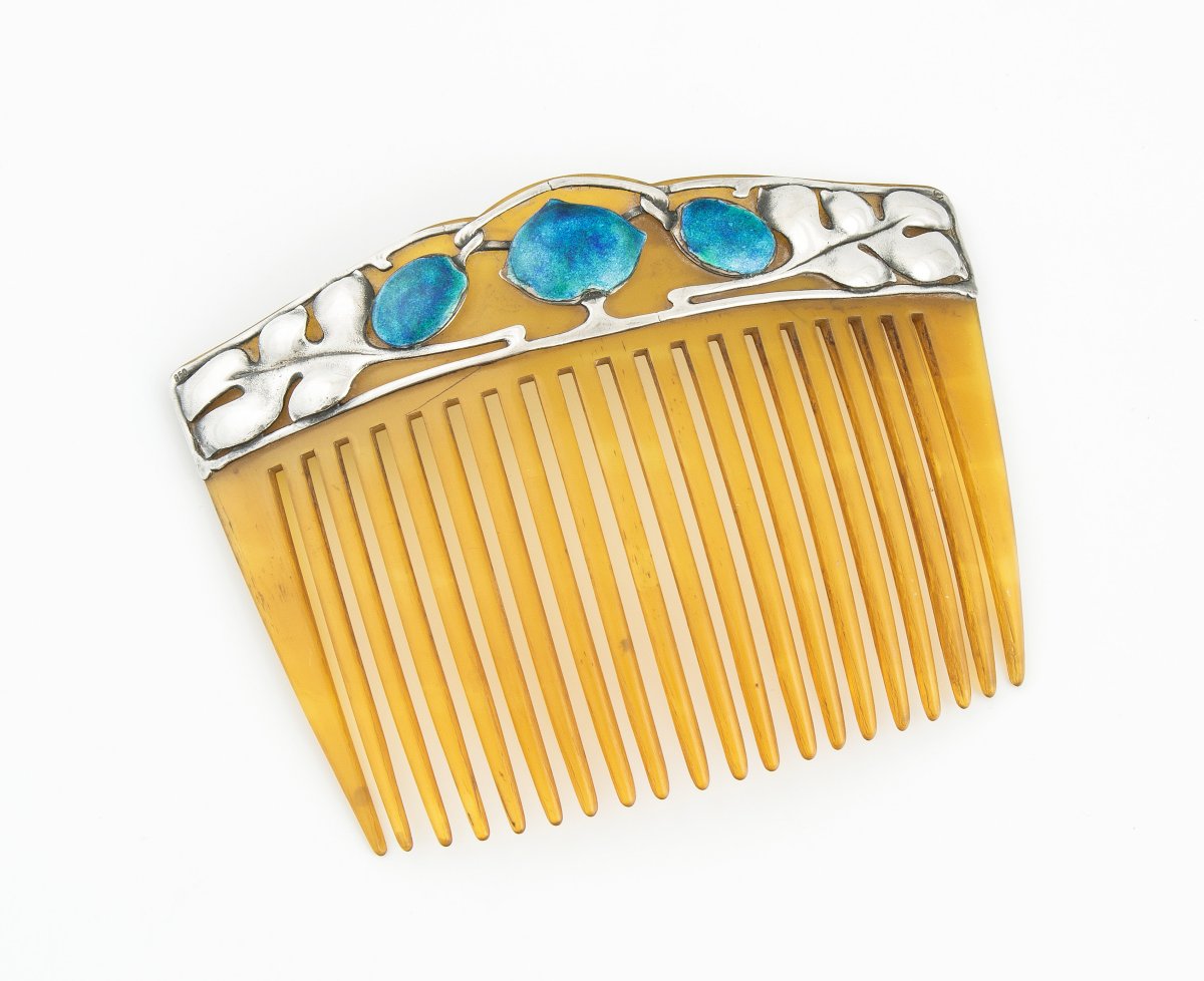 Черепаховый гребень для волос