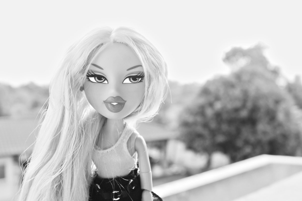 Братц белая