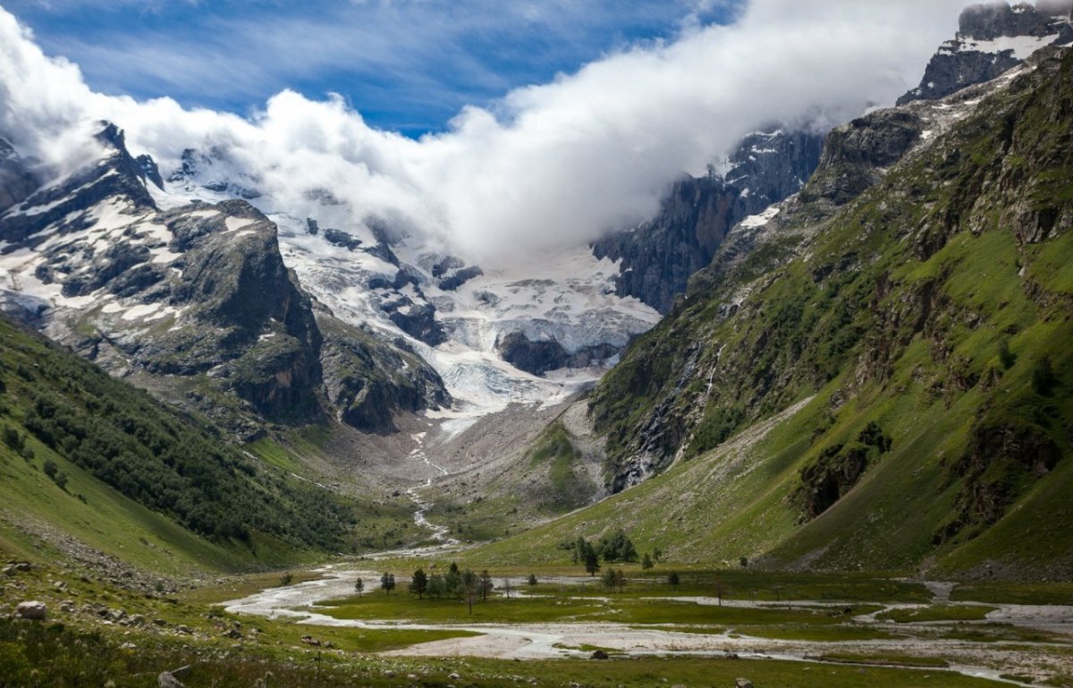 Уллукам и Учкулан