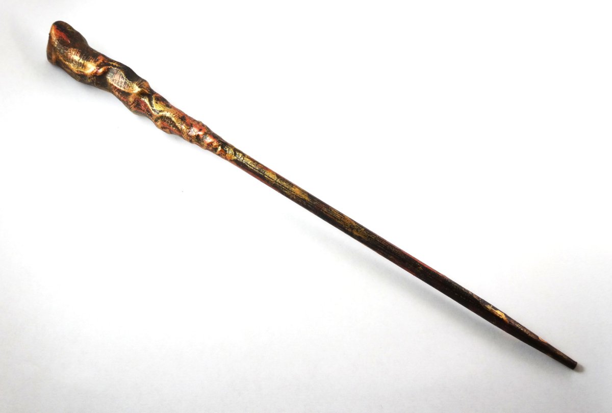 Палочка Селестины Уорлок