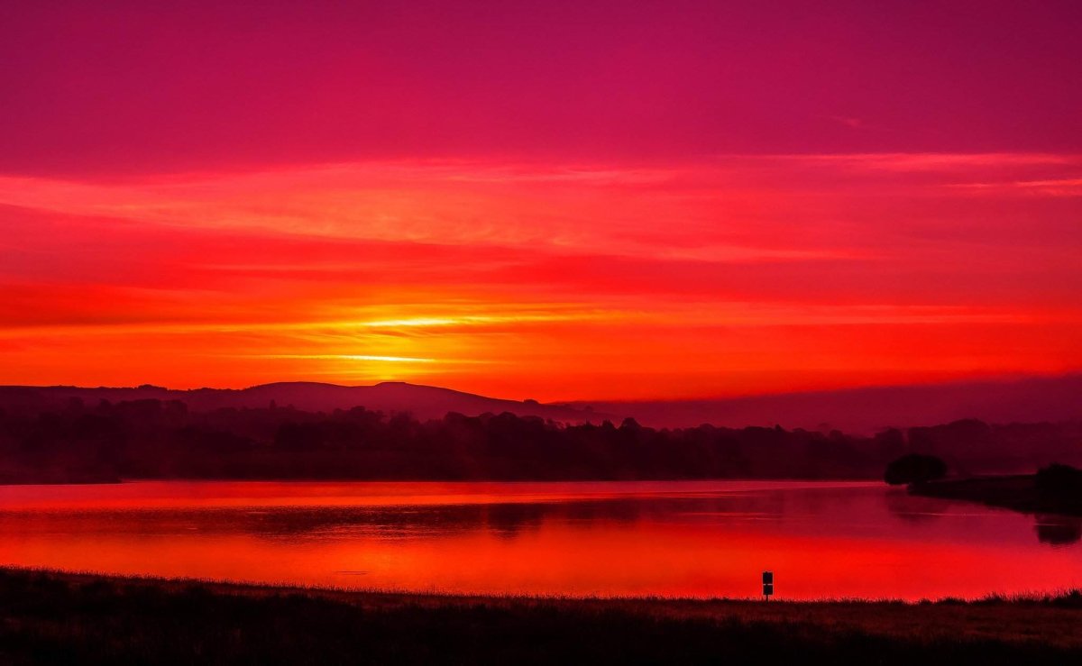 Заря и зарево