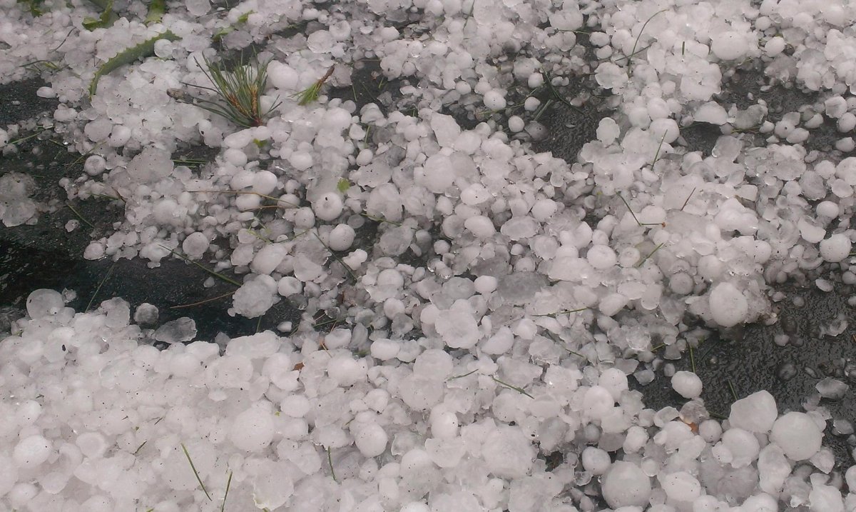 Град природное явление