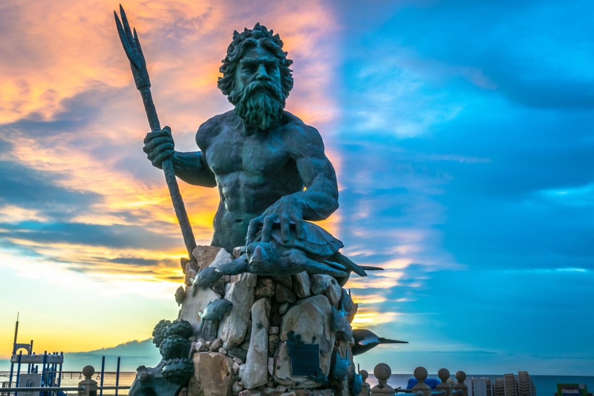 Статуя Нептун Посейдон