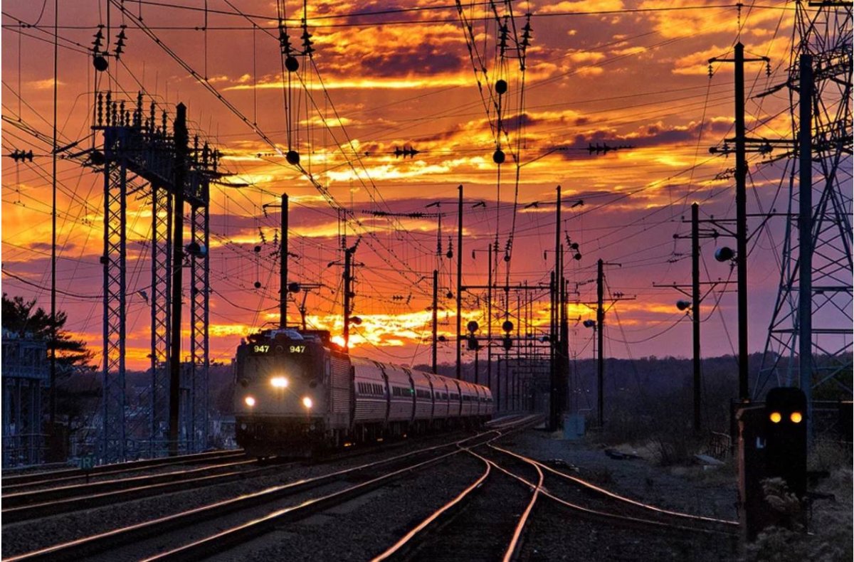 Красивый поезд