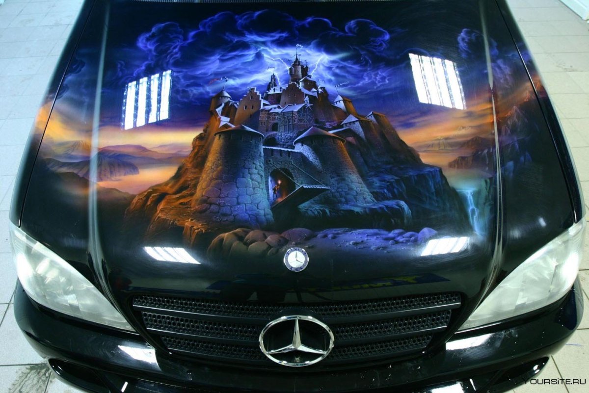 Аэрография на автомобиль Мерседес