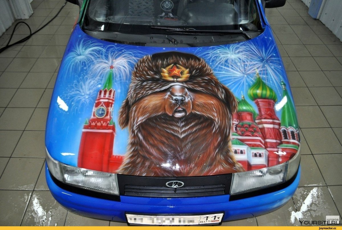 ВАЗ 2110 С орлом на капоте