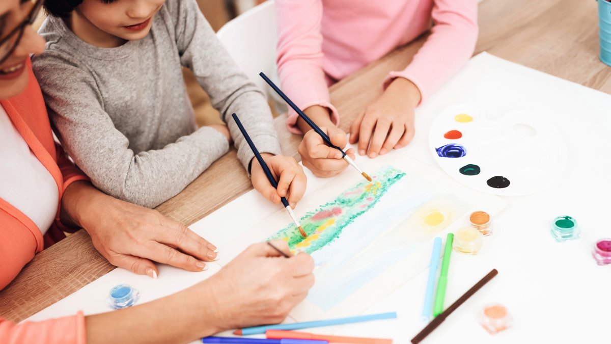 Обучение женщин с детьми рисунок