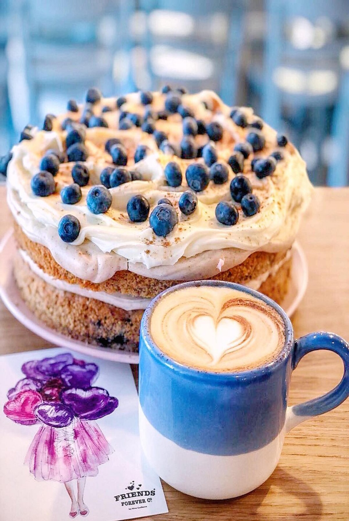 Кофе и пирожное