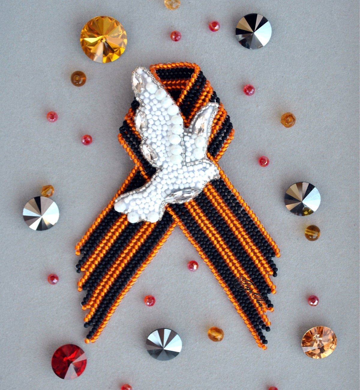 Брошь из бисера к 9 мая