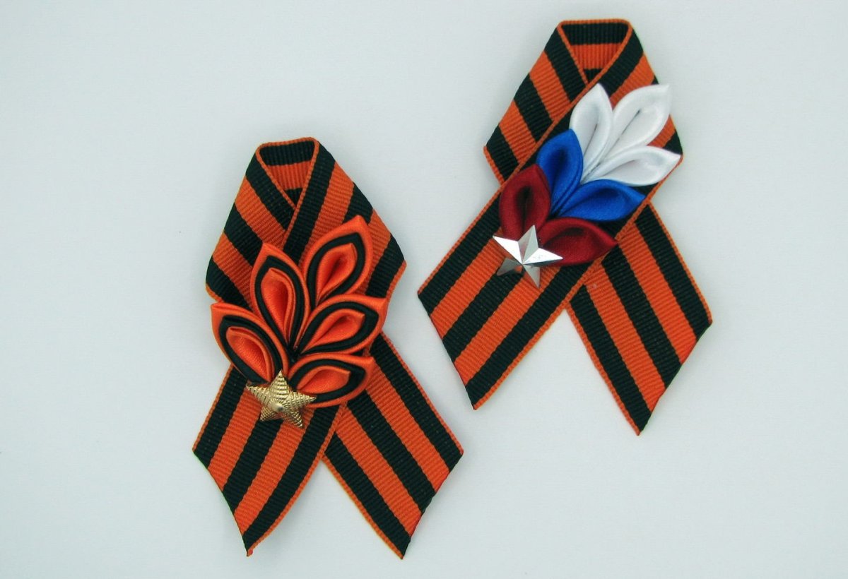 Брошь Георгиевская лента