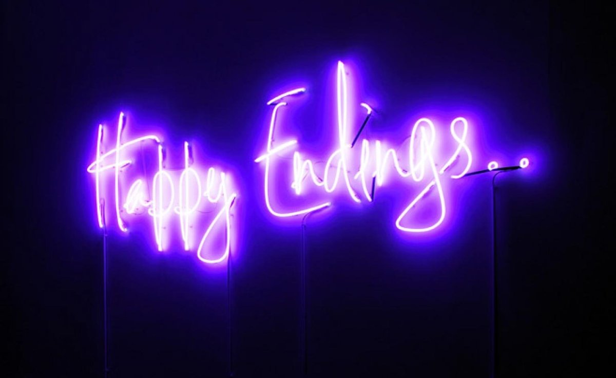 Неоновые надписи фиолетовые