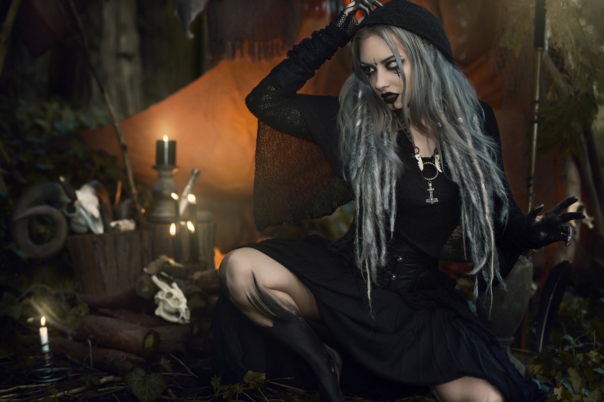 Красивая ведьма