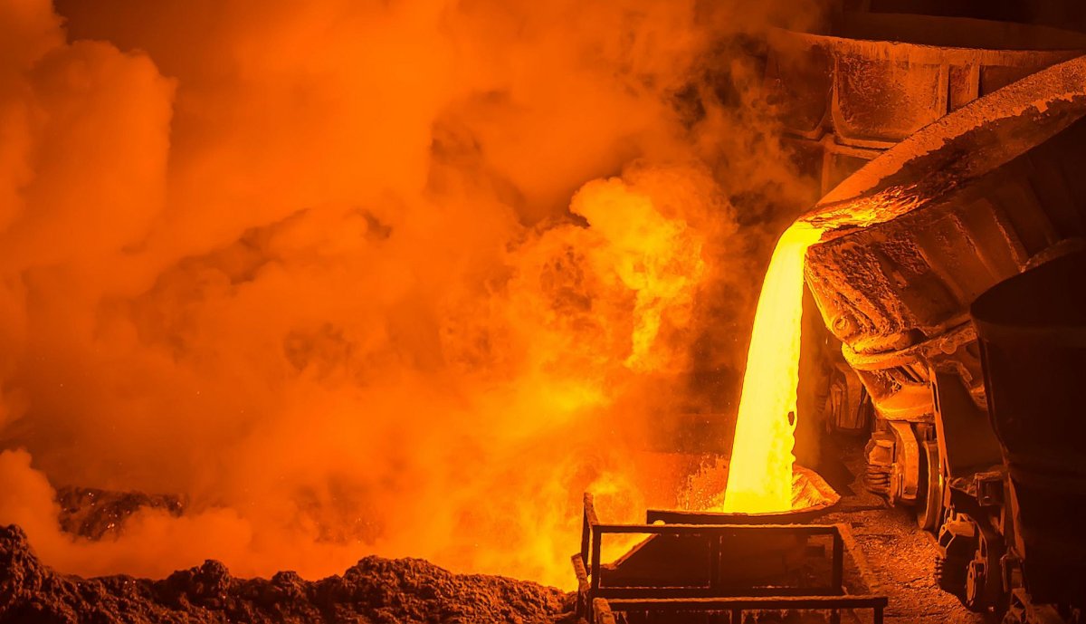 Металлург цветных металлов